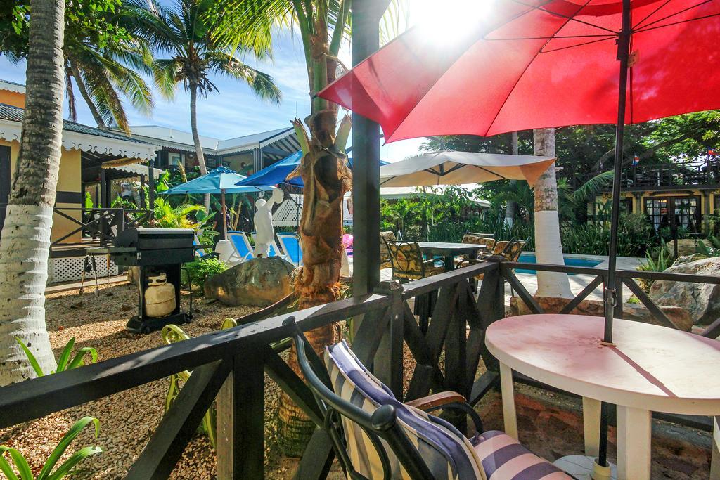Mary'S Boon Beach Resort & Spa Simpson Bay Esterno foto